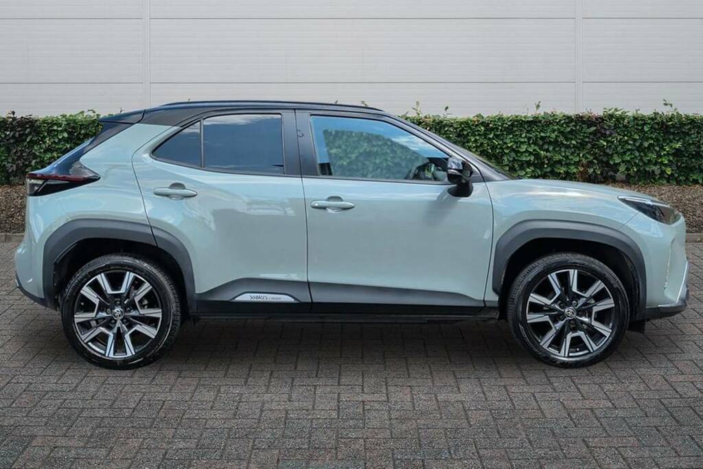 Toyota Yaris Cross 1.5 Hybrid 130 Premiere Edition Cvt KY74YWR Green #5