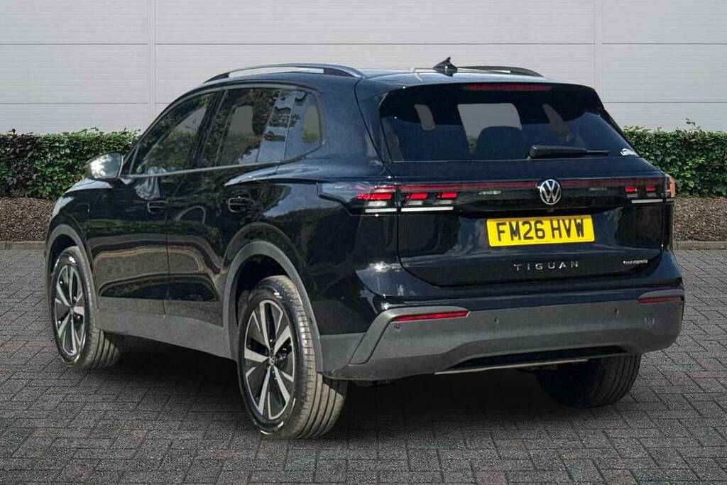 Volkswagen Tiguan 1.5 Tsi Ehybrid Match Dsg FM26HVW Black #3