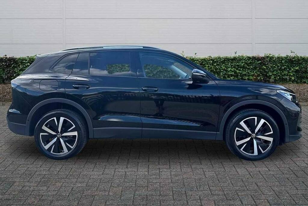 Volkswagen Tiguan 1.5 Tsi Ehybrid Match Dsg FM26HVW Black #4