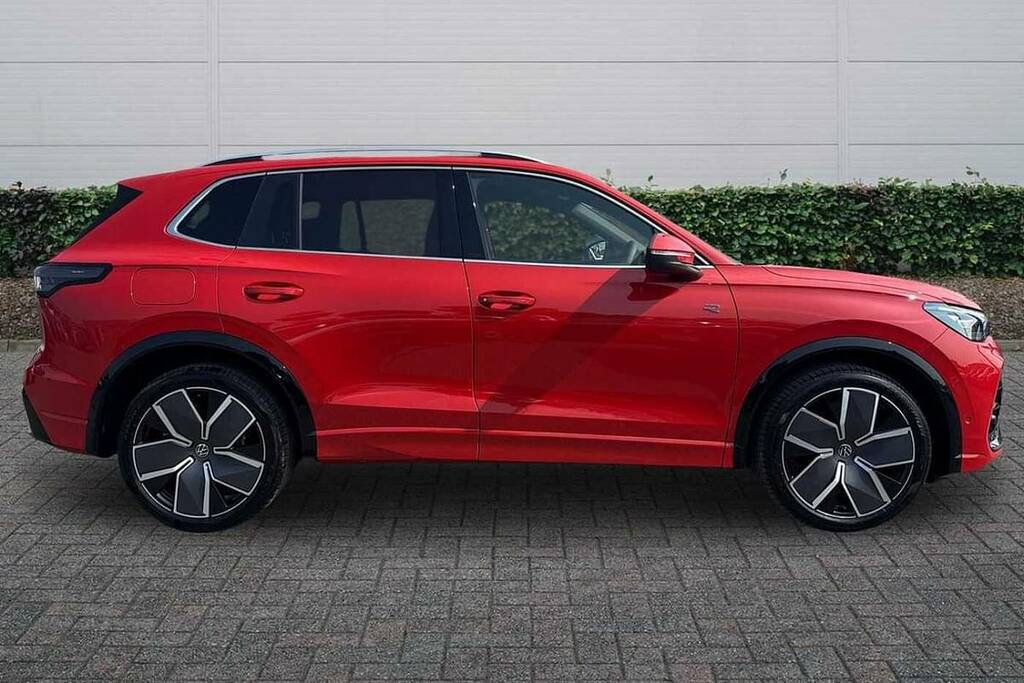 Volkswagen Tiguan 1.5 Etsi 150 R-line Dsg VO26UPR Red #4