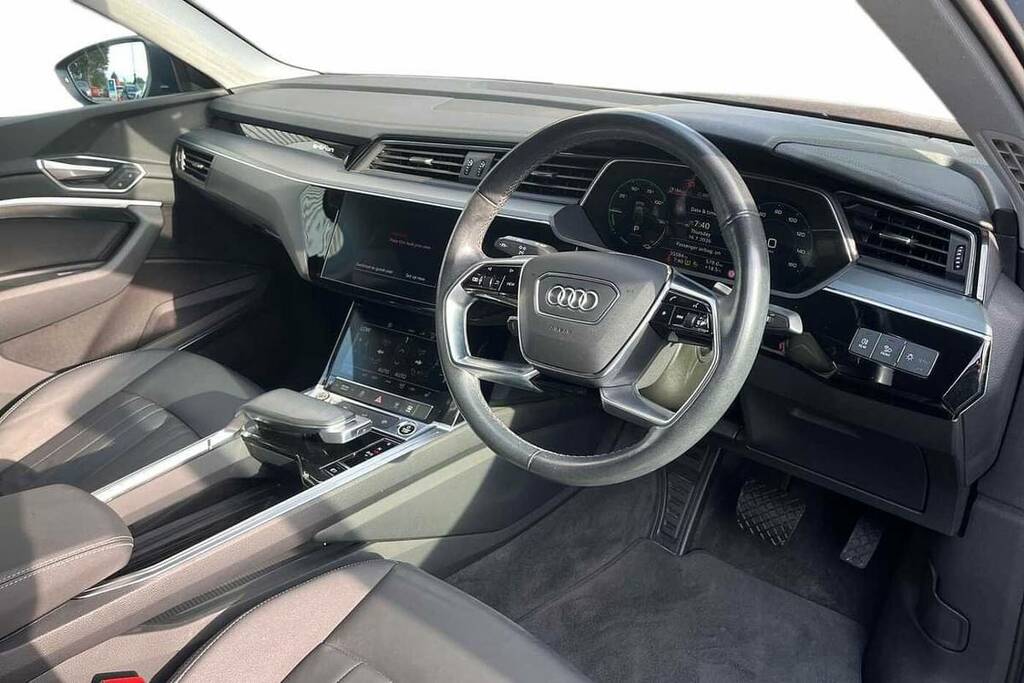 Audi Q8 e tron 250Kw 50 Quattro 95Kwh Sport VO73ONZ Blue #6