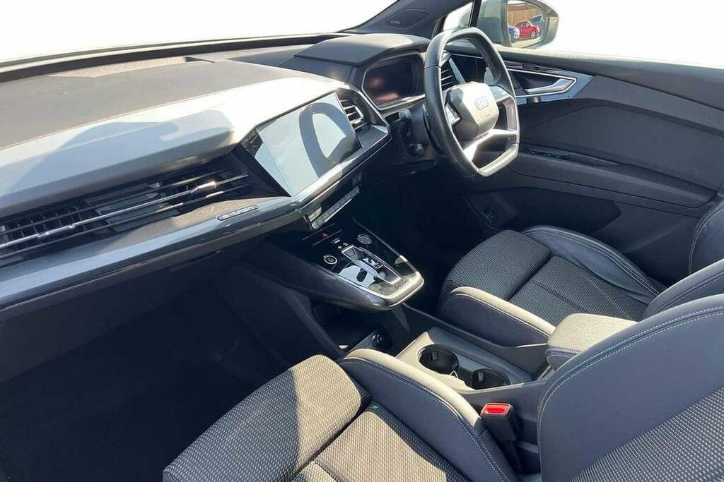 Audi Q4 E Tron 150Kw 40 82Kwh S Line Grey #2
