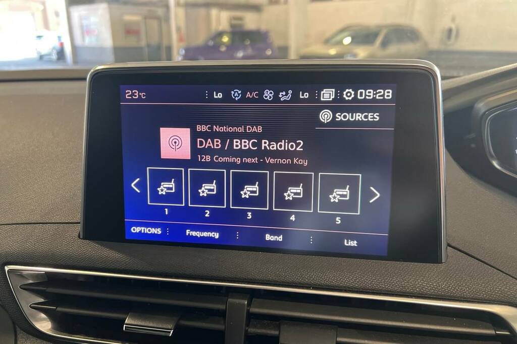 Peugeot 5008 1.2 Puretech Gt Line Premium Eat8 Green #3