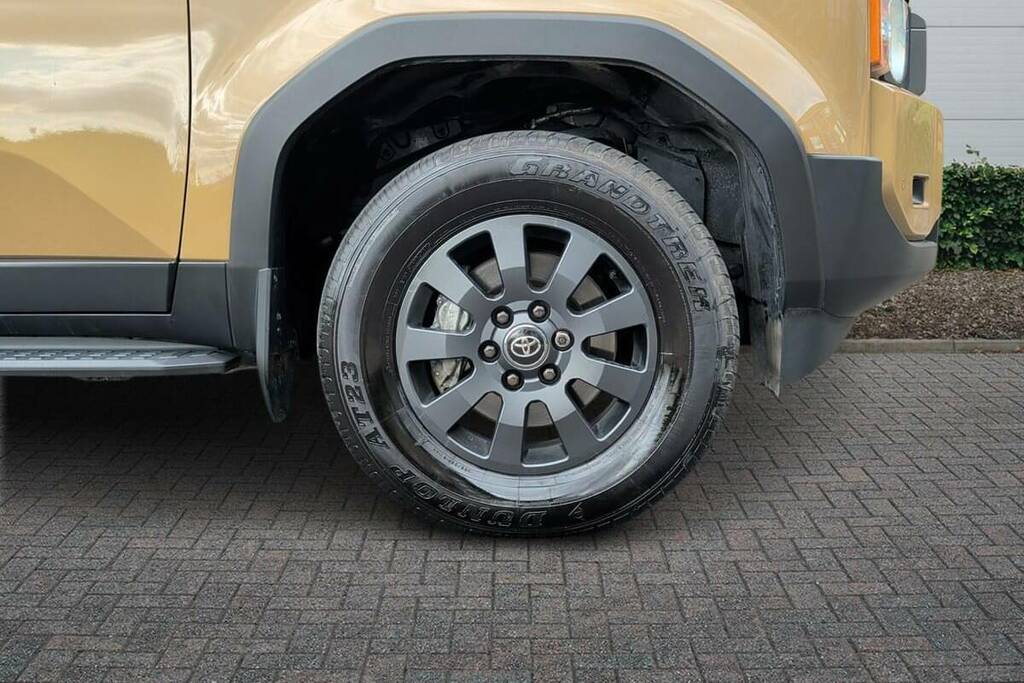 Toyota Land Cruiser 2.8 D-4d 204 First Edition 7 Seats Grey #6