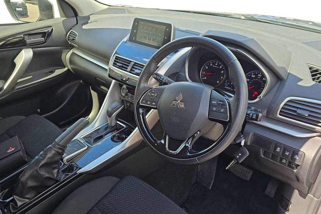 Mitsubishi Eclipse Cross 1.5 Design Se Cvt Grey #4