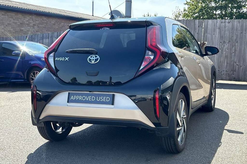 Toyota Aygo X 1.0 Vvt-i Edge FY23USB Beige #6