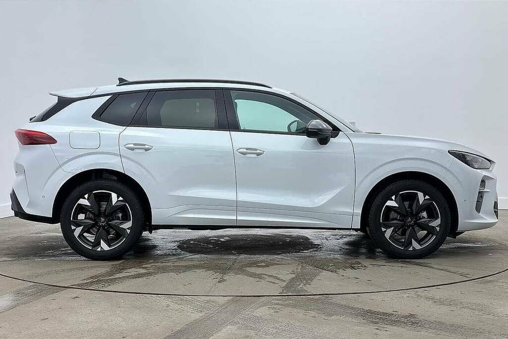 Cupra Terramar 1.5 Etsi 150 V2 Dsg White #4