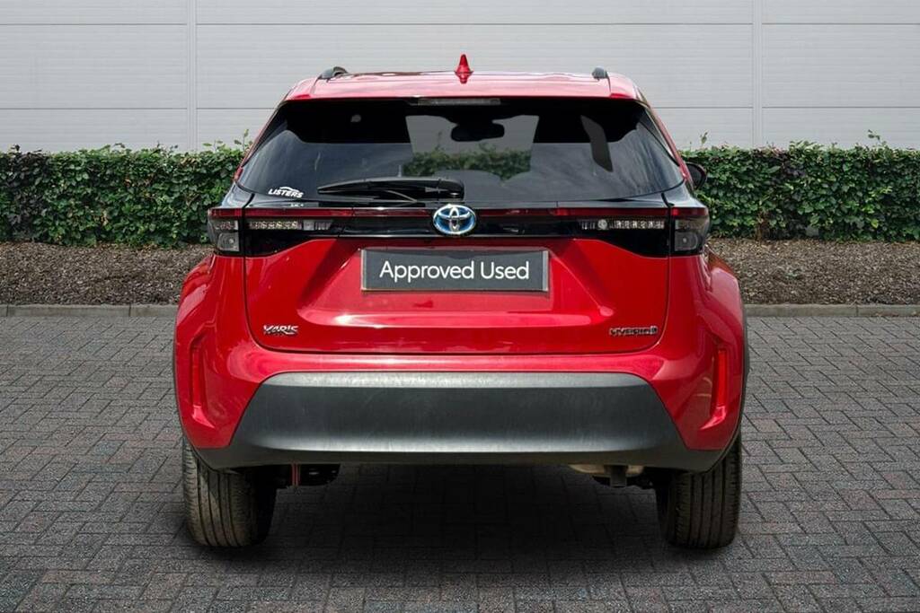 Toyota Yaris Cross 1.5 Hybrid Design Cvt AK72PXE Red #4