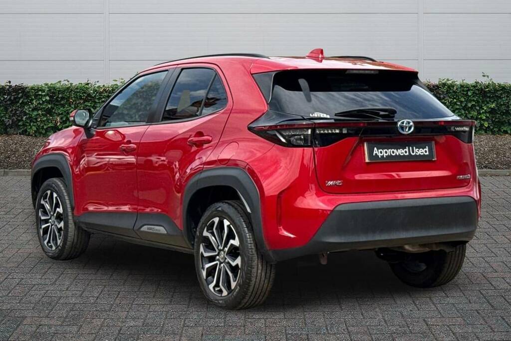 Toyota Yaris Cross 1.5 Hybrid Design Cvt AK72PXE Red #2
