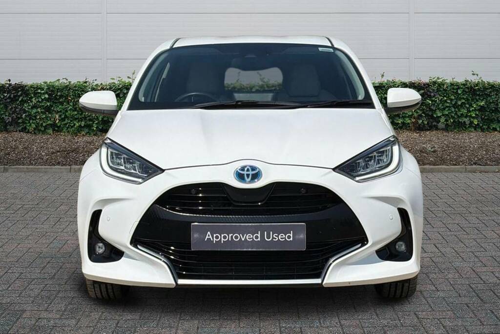 Toyota Yaris 1.5 Hybrid Excel Cvt WK23YUR White #3