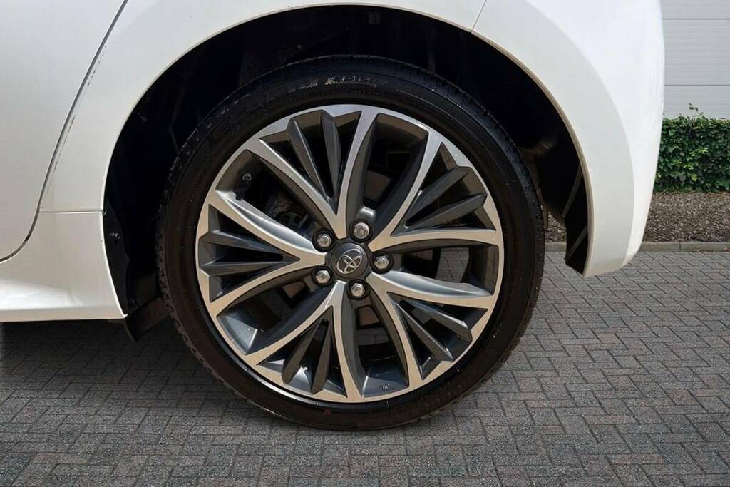 Toyota Yaris 1.5 Hybrid Excel Cvt WK23YUR White #6