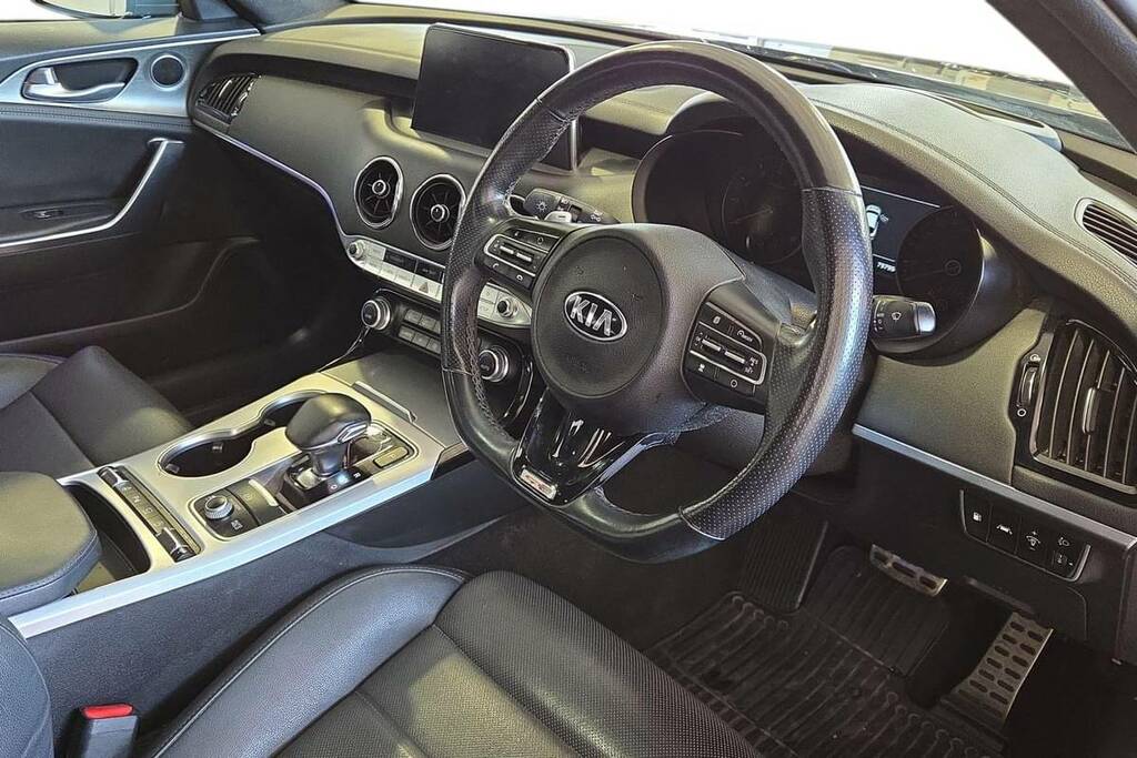 Kia Stinger 2.0 T-gdi Gt-line Black #4