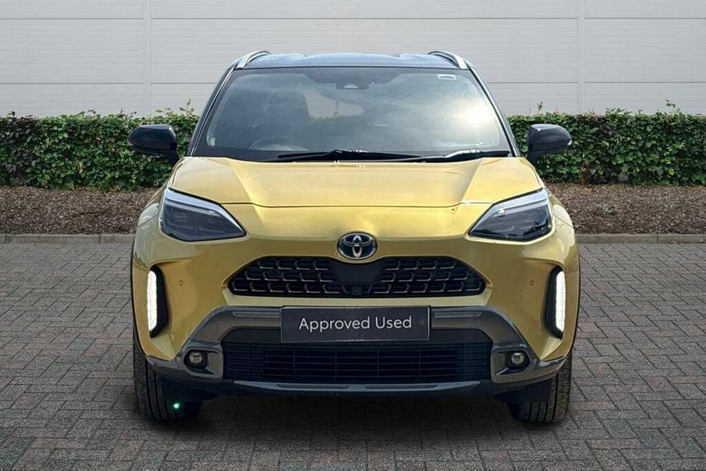 Toyota Yaris Cross 1.5 Hybrid Premiere Edition Cvt GV22BPK Gold #3