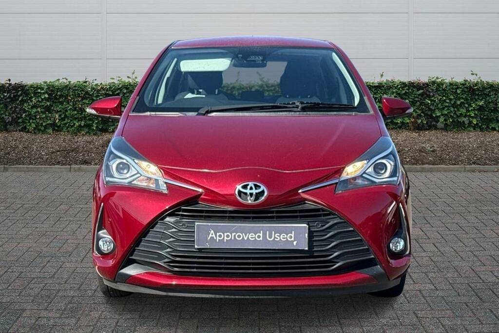 Toyota Yaris 1.5 Vvt-i Icon Tech Red #3