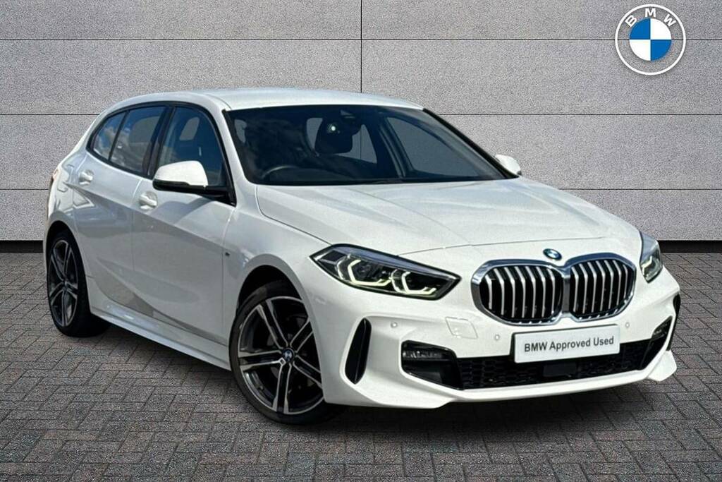 BMW 1 Series 118I 136 M Sport Live Cockpit Professional FX22MVT White