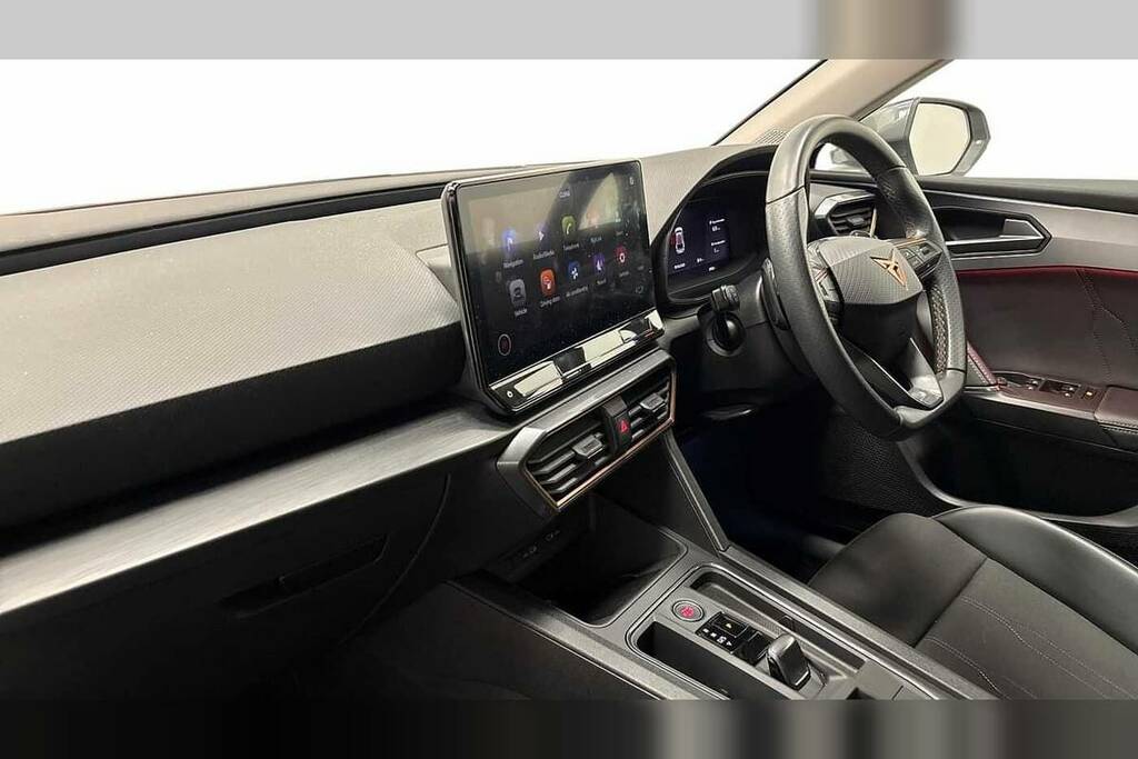 Cupra Leon 1.5 Etsi V1 Dsg AE24WFM White #2
