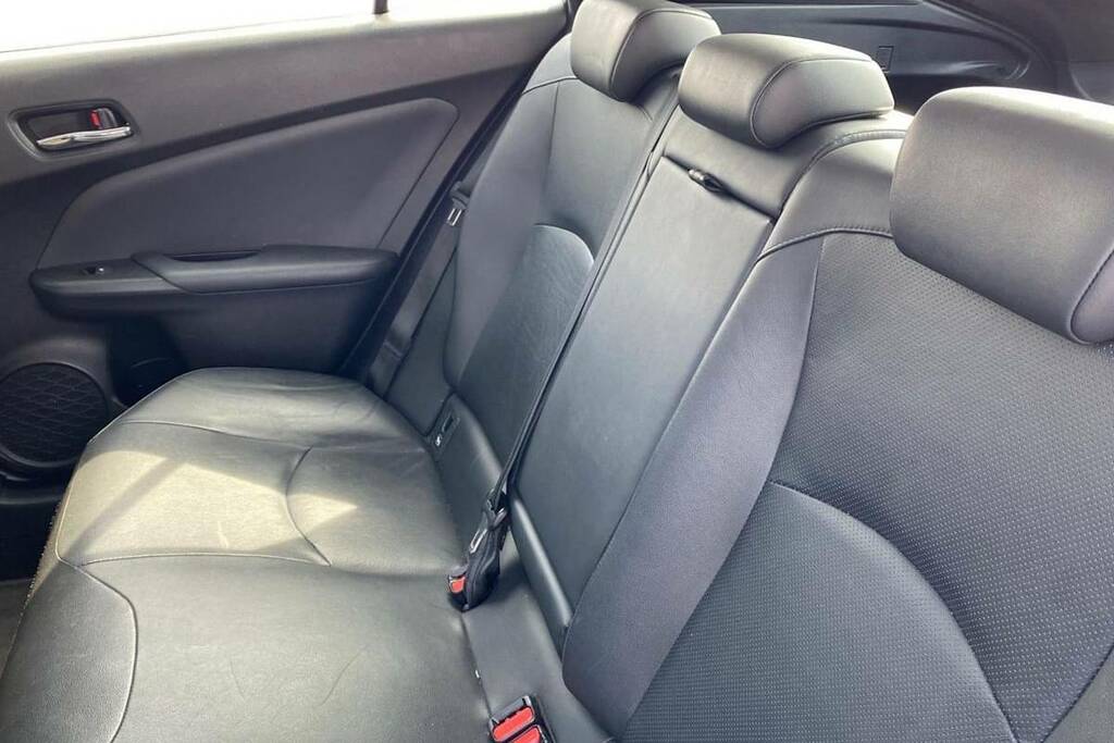 Toyota Prius 1.8 Hybrid 201818 Active 5 Seats 1 Silver #9