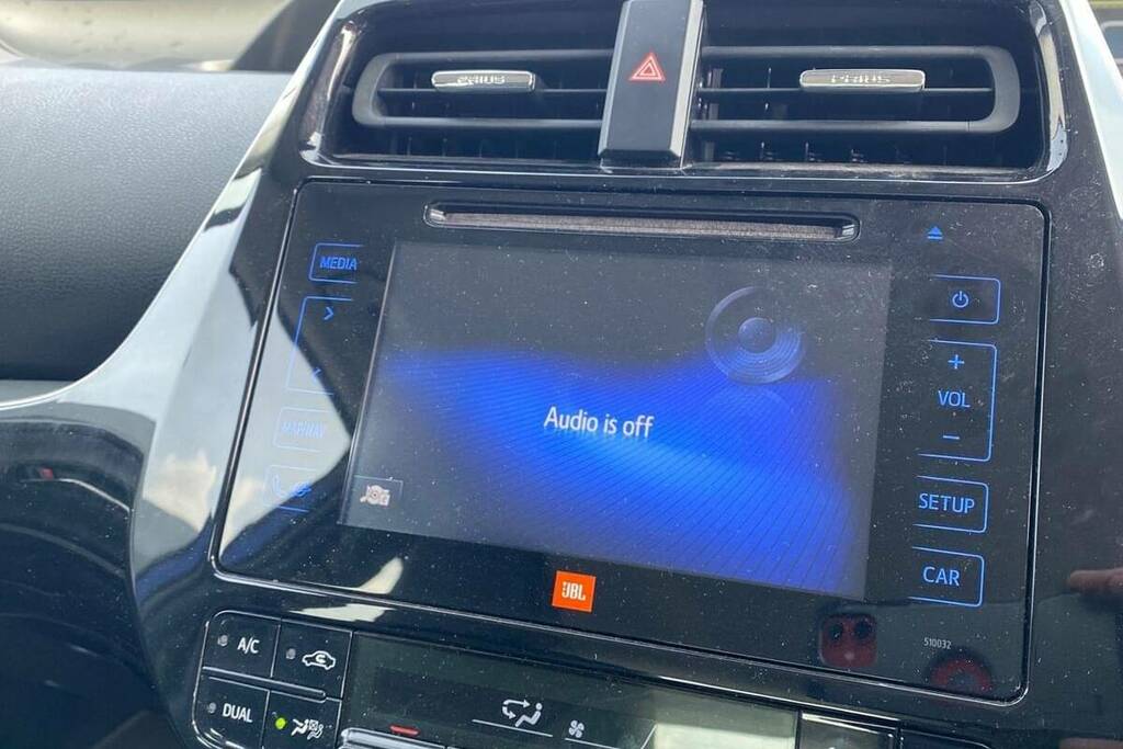 Toyota Prius 1.8 Hybrid 201818 Active 5 Seats 1 Silver #11
