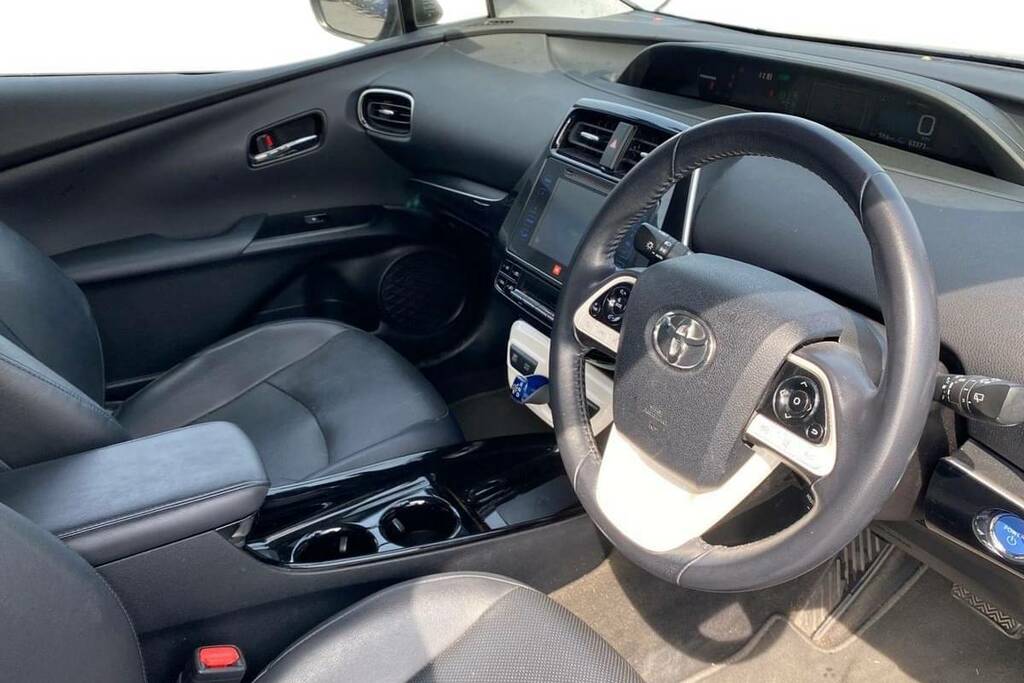 Toyota Prius 1.8 Hybrid 201818 Active 5 Seats 1 Silver #12