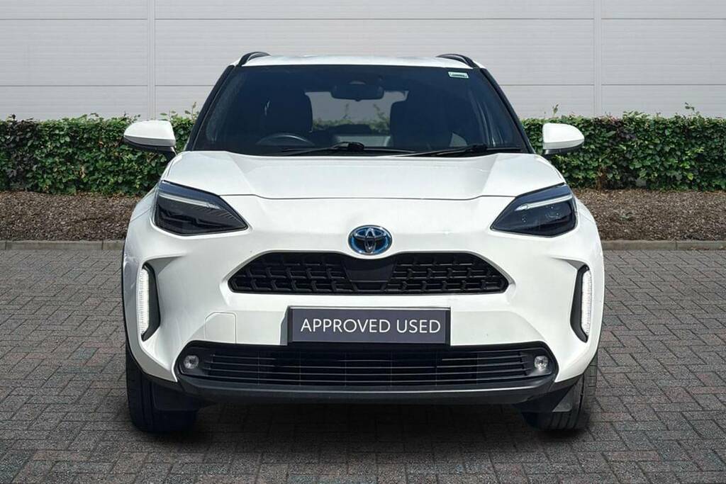 Toyota Yaris Cross 1.5 Hybrid Design Cvt White