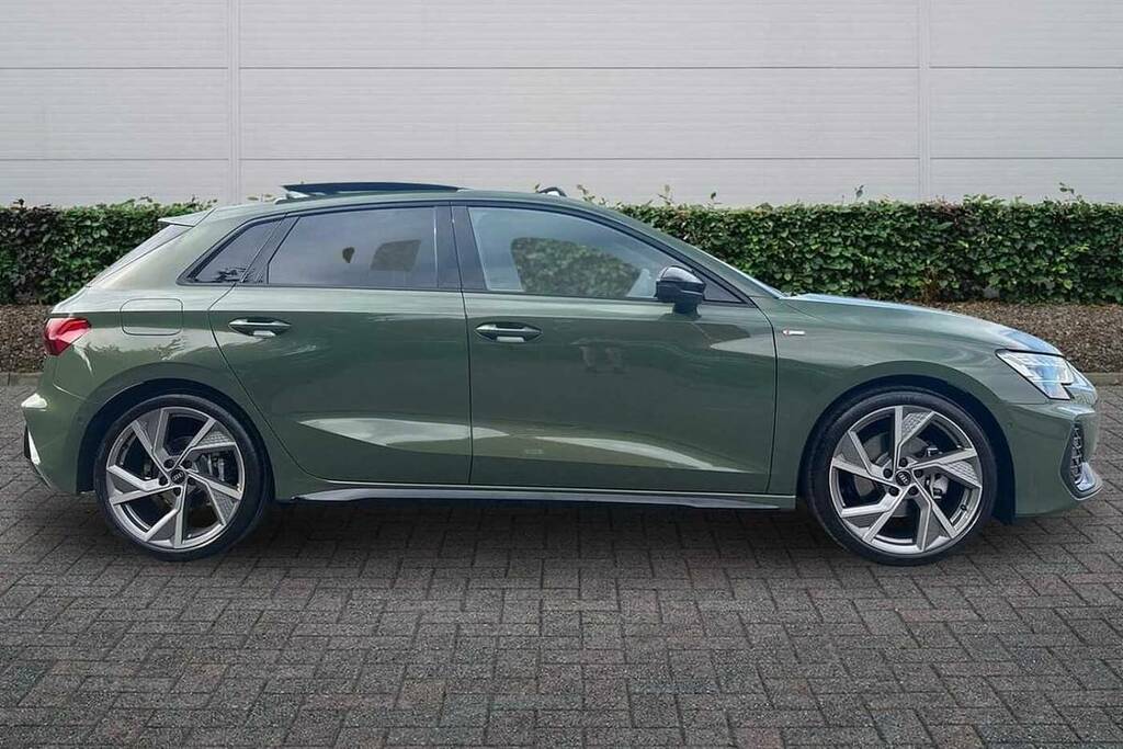 Audi A3 1.5 Tfsi 150 Black Edition S Tronic Green #4