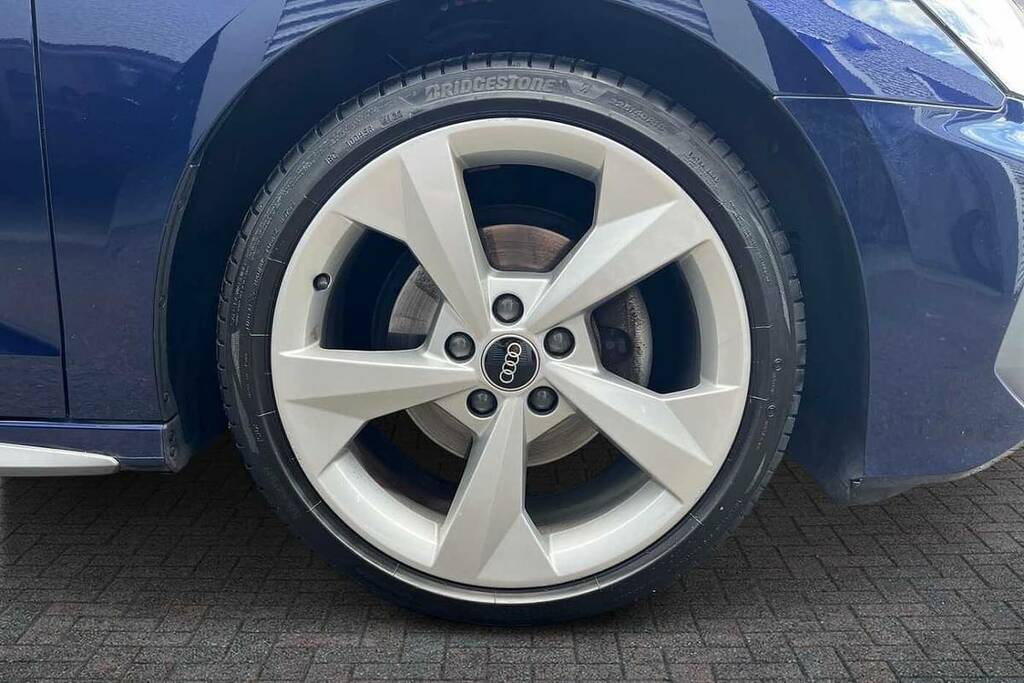 Audi A3 35 Tfsi S Line S Tronic BL22FLF Blue #5
