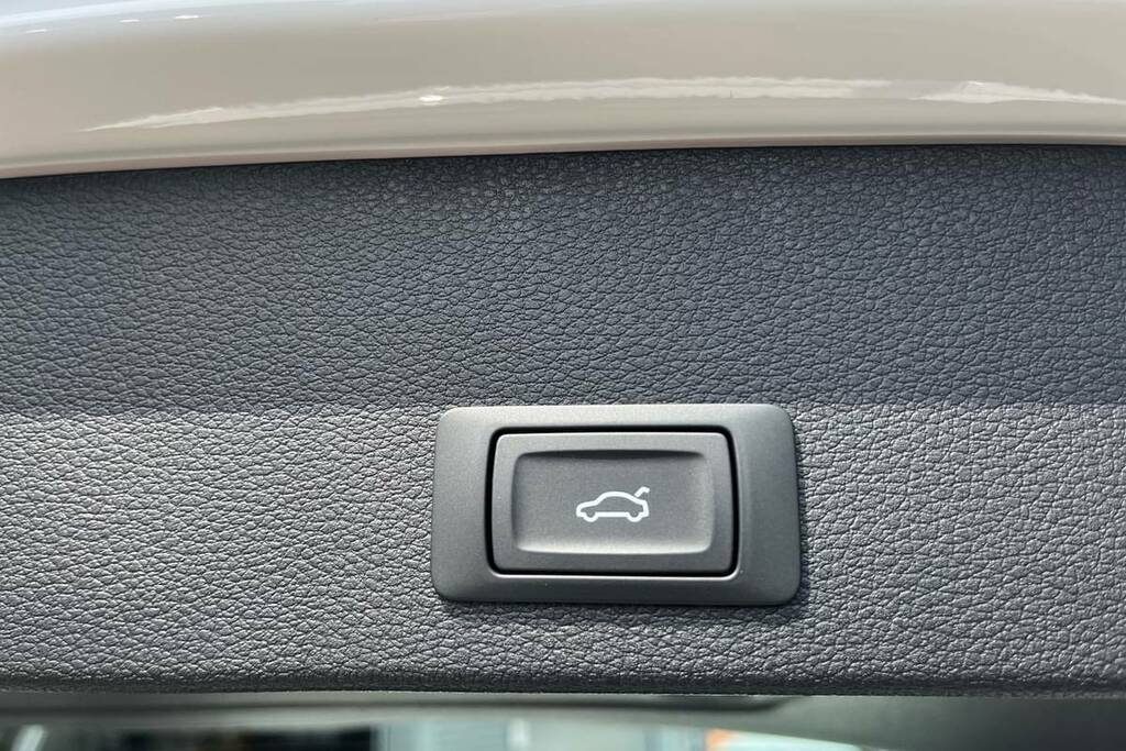 Audi Q2 30 Tfsi 116 Sport White #6