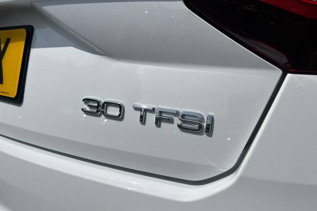 Audi Q2 30 Tfsi 116 Sport White #5