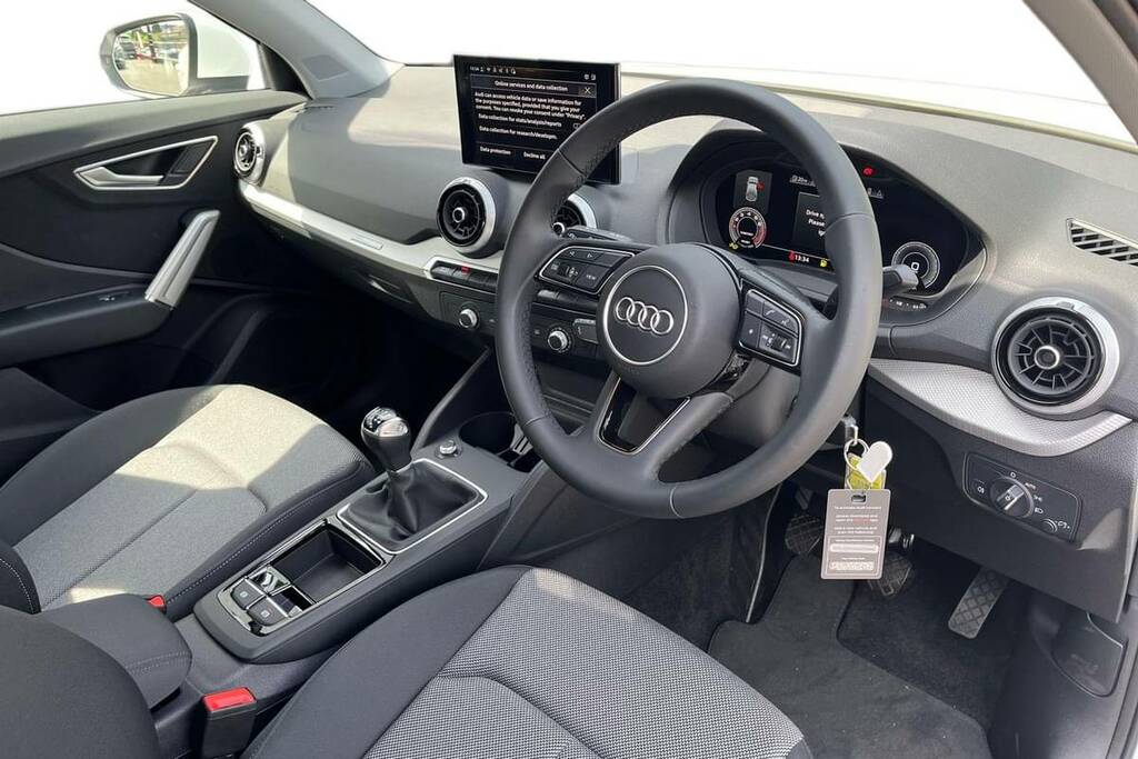 Audi Q2 30 Tfsi 116 Sport White #4
