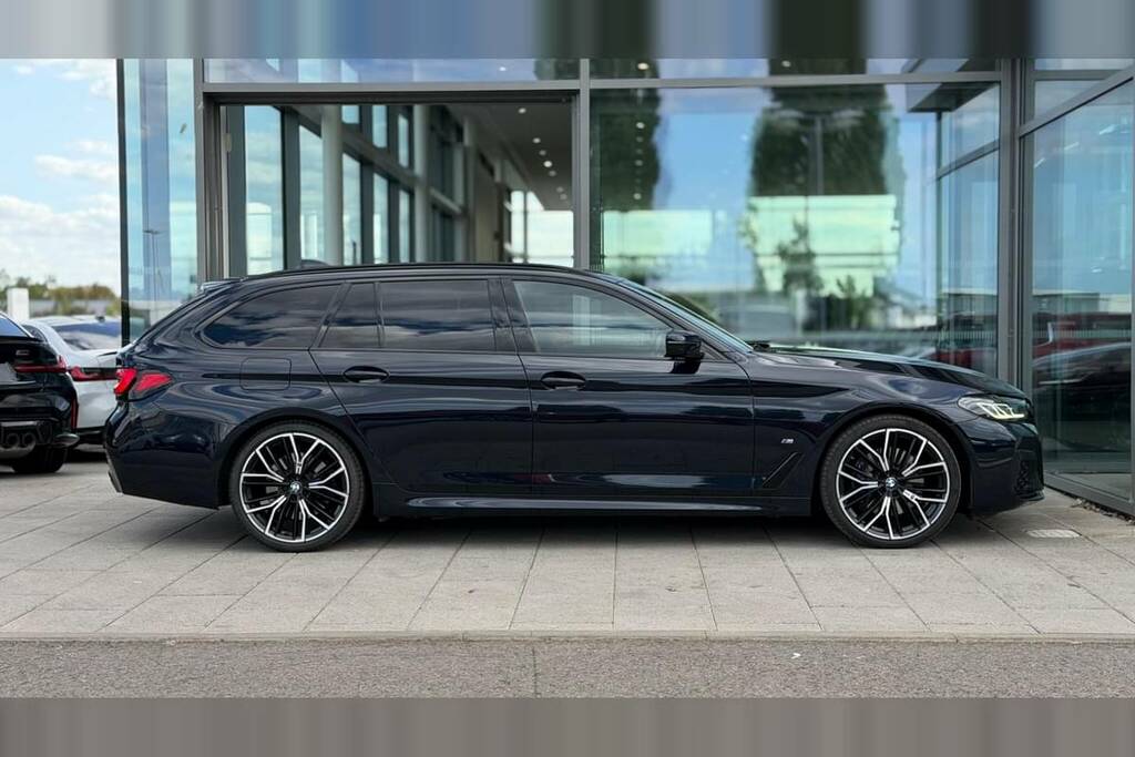 BMW 5 Series 520D Mht M Sport Step Black #2