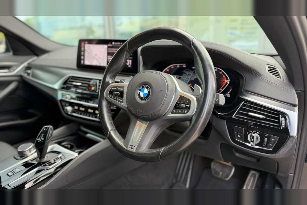 BMW 5 Series 520D Mht M Sport Step Black #6
