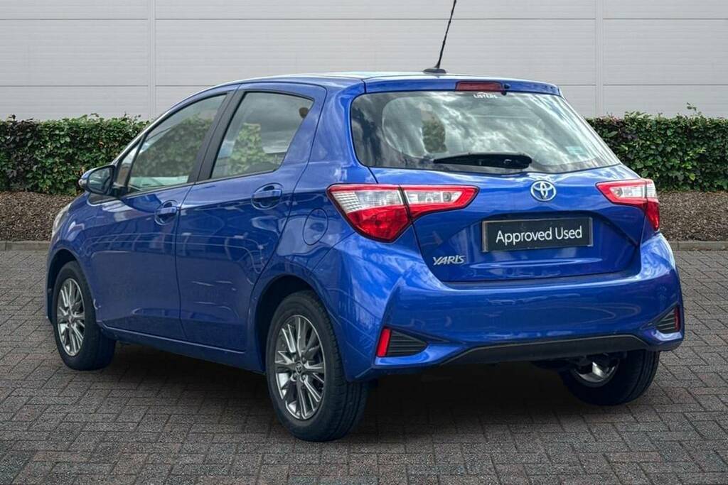 Toyota Yaris 1.5 Vvt-i Icon Blue #2