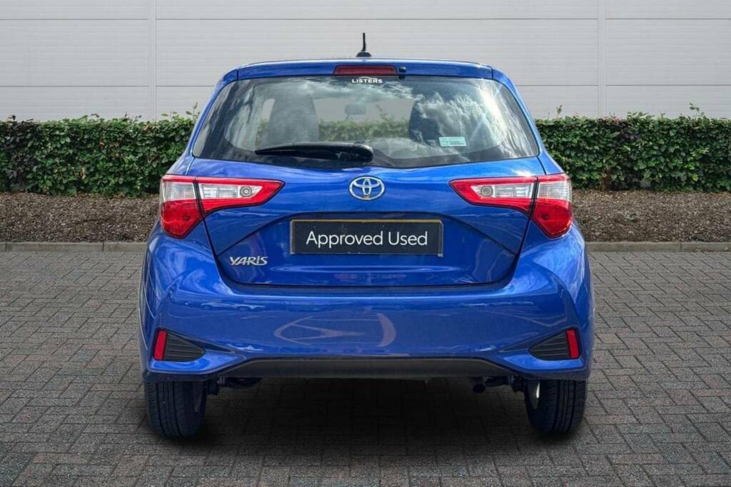 Toyota Yaris 1.5 Vvt-i Icon Blue #4
