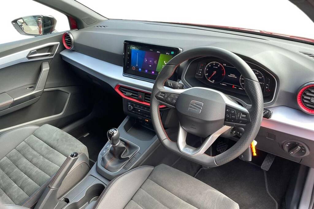 Seat Ibiza 1.0 Tsi 115 Fr Sport Red #4