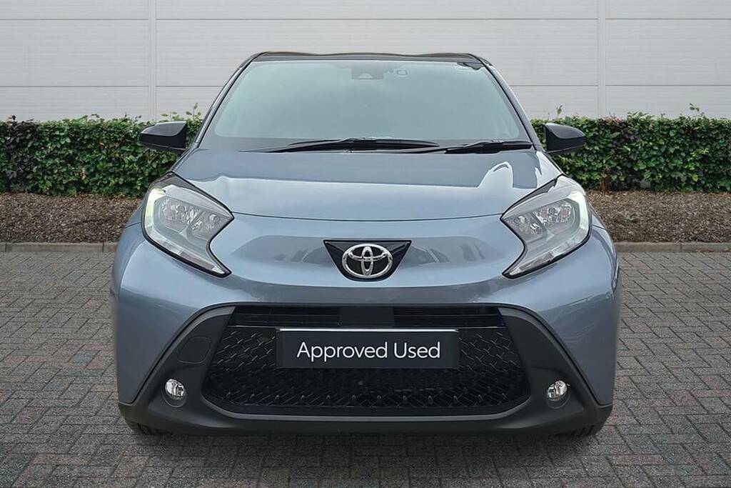 Toyota Aygo X 1.0 Vvt-i Edge Grey #2