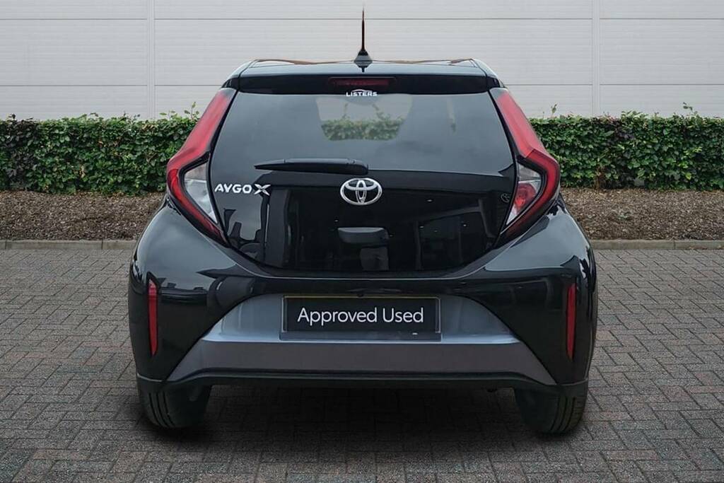 Toyota Aygo X 1.0 Vvt-i Edge Grey #3