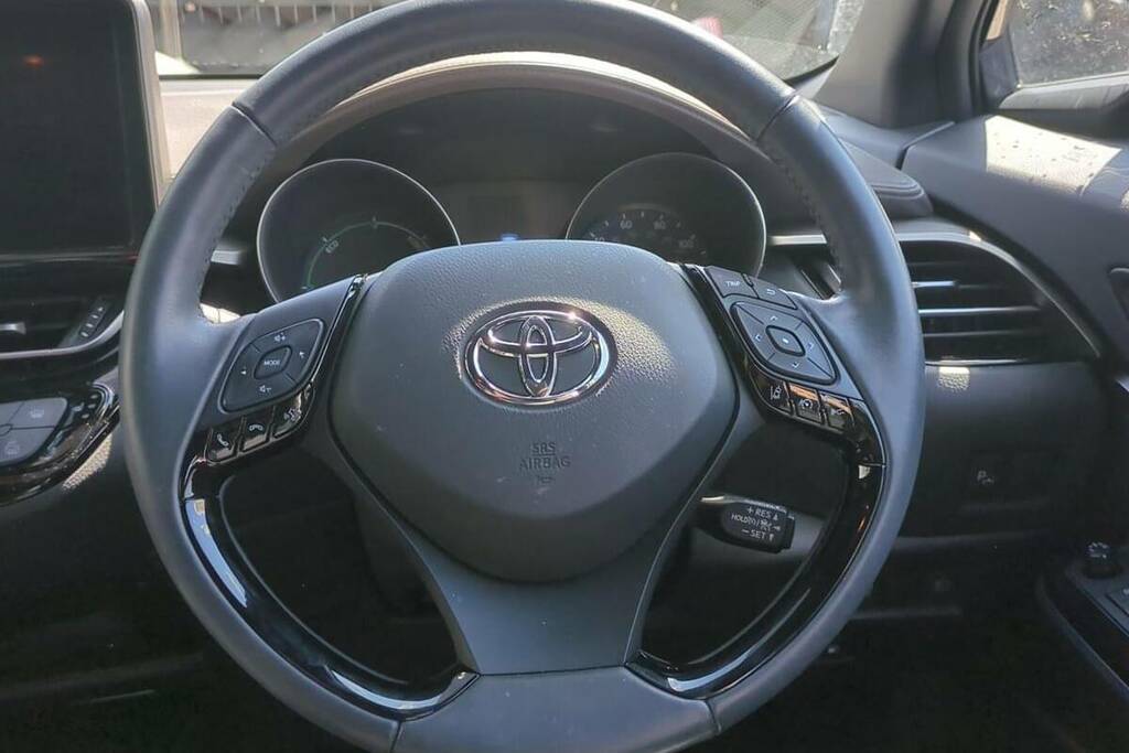 Toyota C-Hr Design White #14