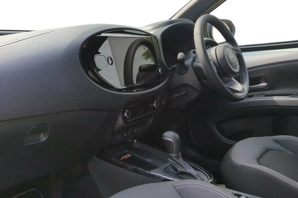 Toyota Aygo X 1.0 Vvt-i Edge Hatchback  #7