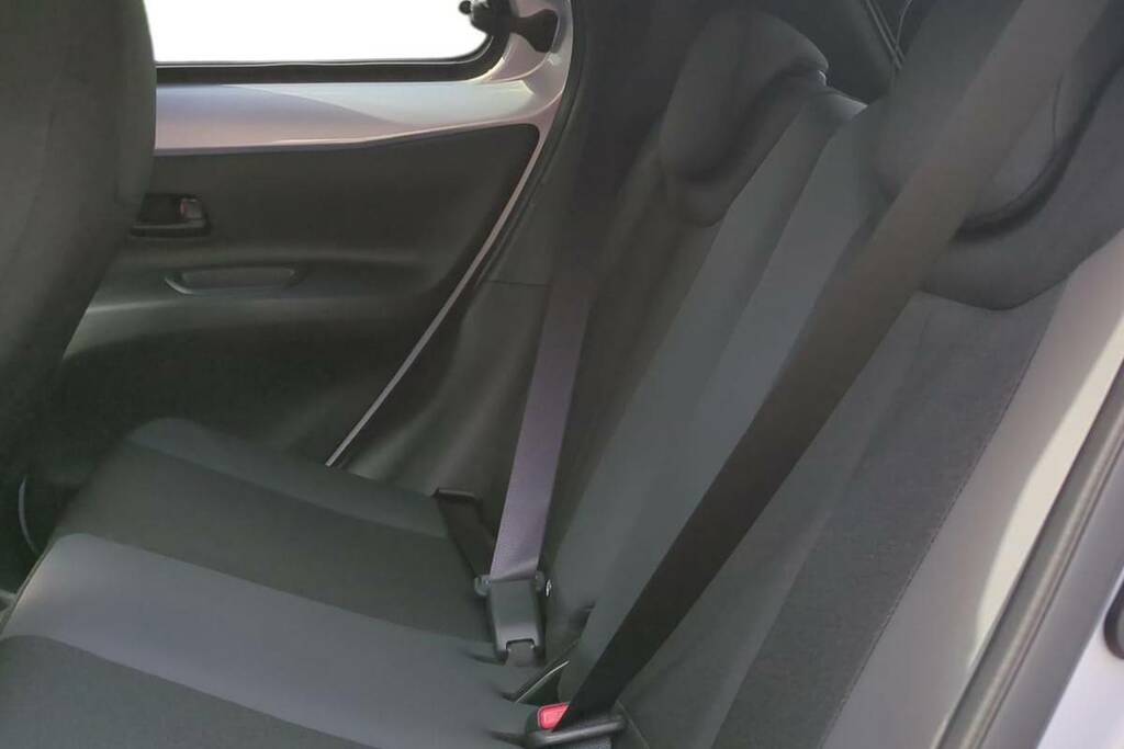 Toyota Aygo X 1.0 Vvt-i Edge Hatchback  #9