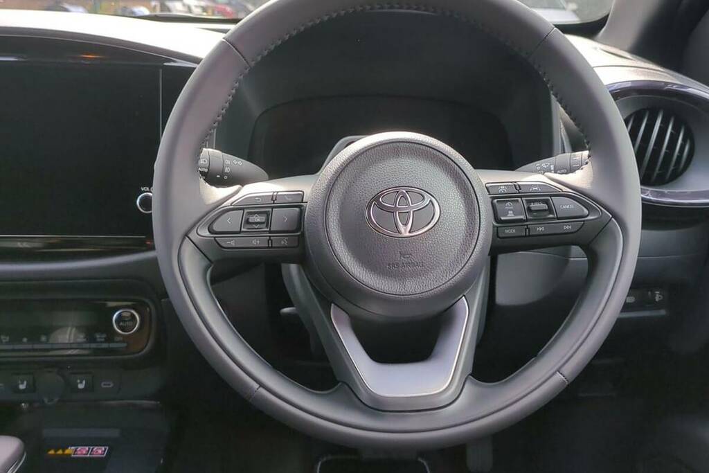 Toyota Aygo X 1.0 Vvt-i Edge Hatchback  #17