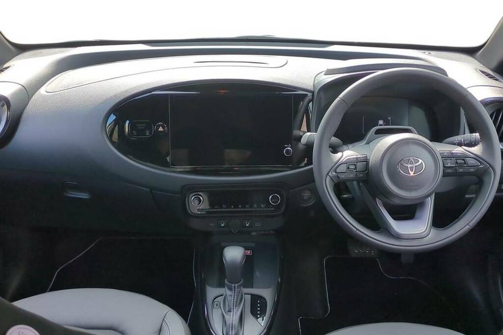 Toyota Aygo X 1.0 Vvt-i Edge Hatchback  #8