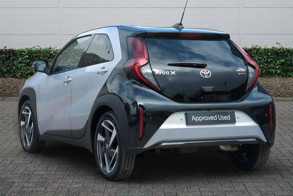 Toyota Aygo X 1.5 Hybrid Excel Cvt #2