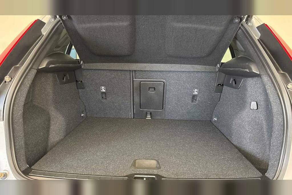 Volvo XC40 1.5 T5 Recharge Phev Ultimate Dark Silver #5