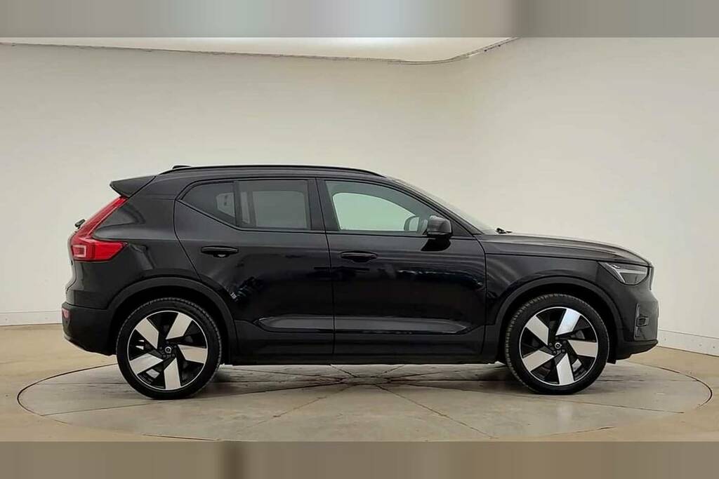 Volvo XC40 170Kw Recharge Ultimate 69Kwh Black #2