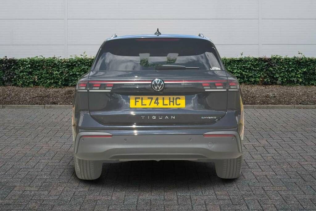 Volkswagen Tiguan Elegance Silver #15