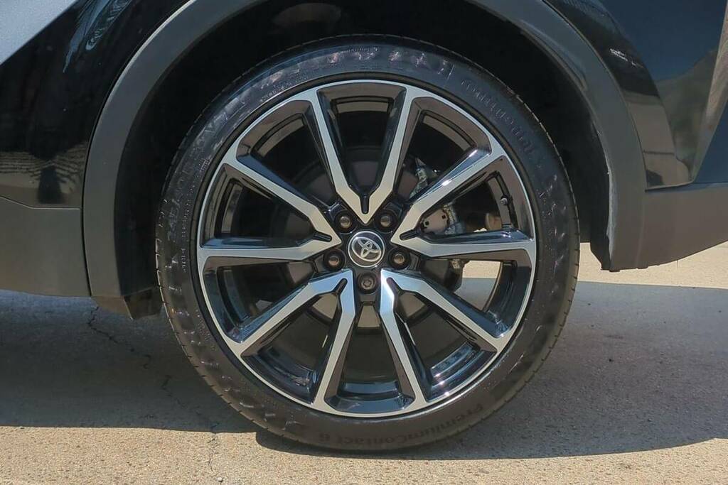 Toyota C-Hr Design  #17