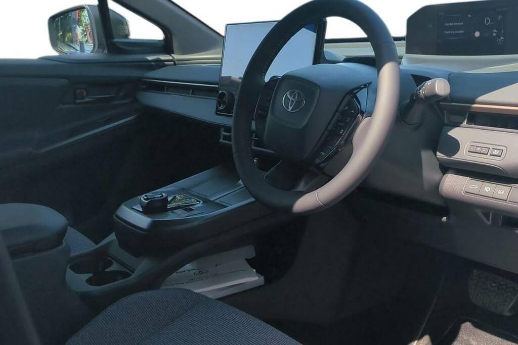 Toyota bZ4X 165Kw Design 73Kwh Hatchback SV26LZB Silver #12