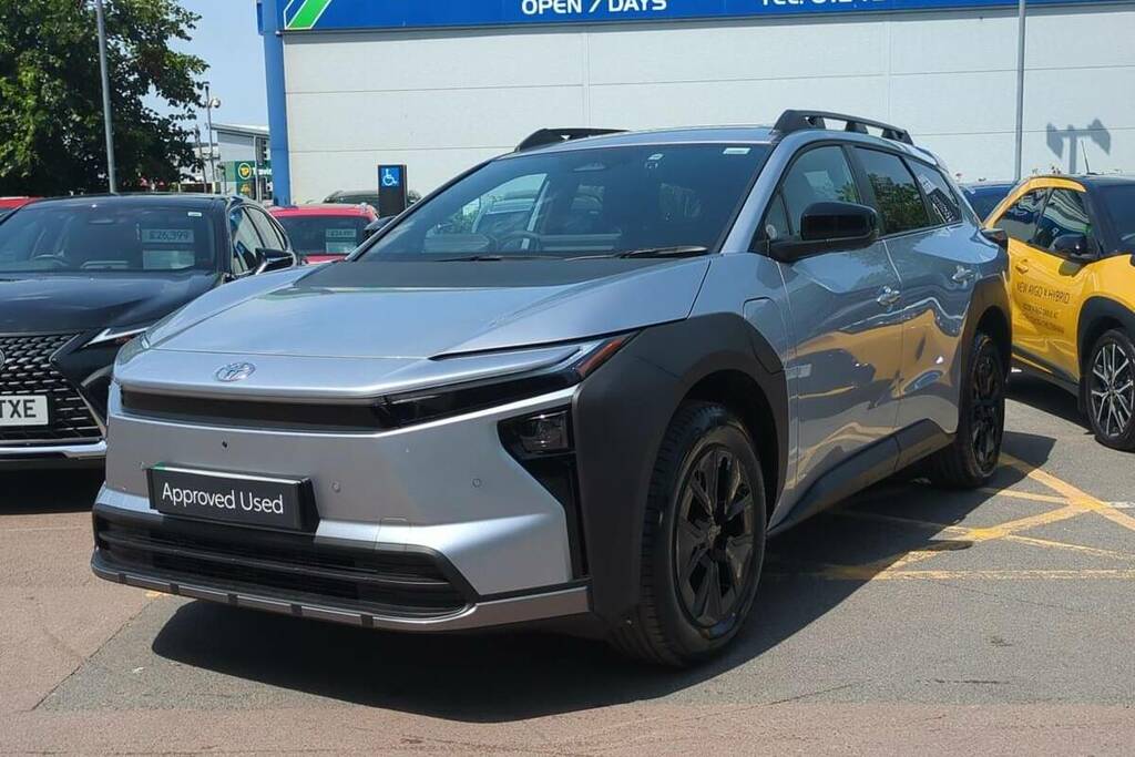 Toyota bZ4X 165Kw Design 73Kwh Hatchback SV26LZB Silver #18
