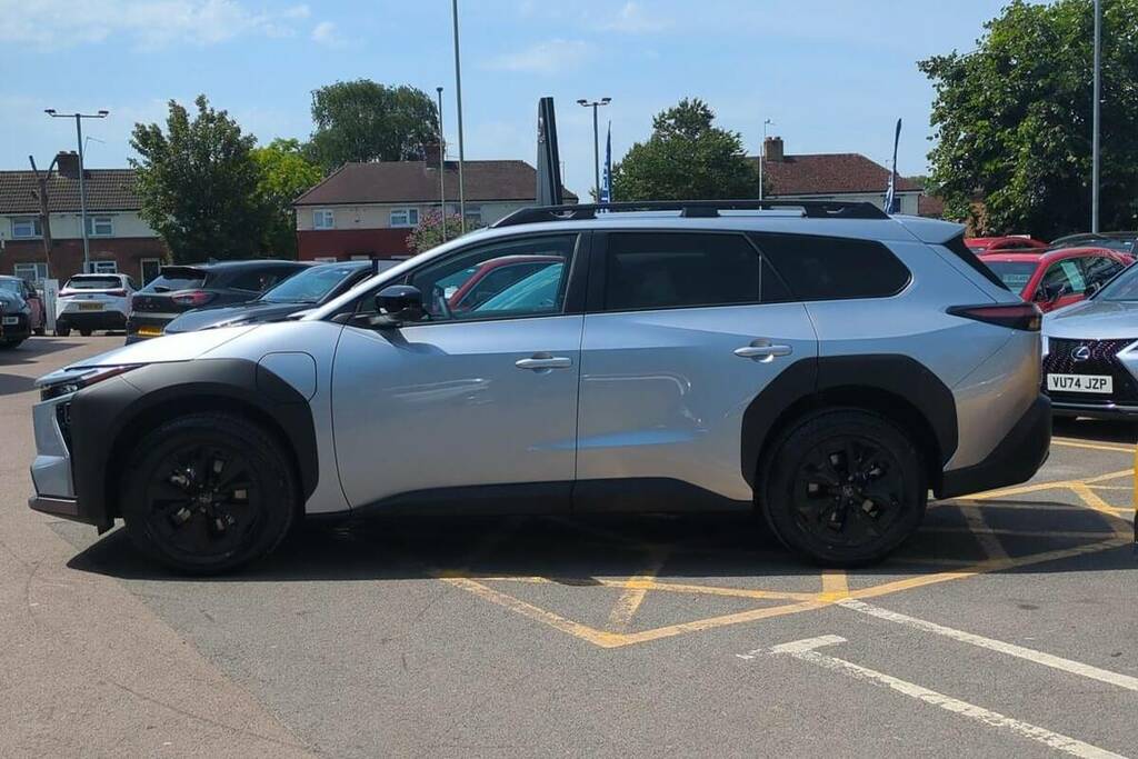 Toyota bZ4X 165Kw Design 73Kwh Hatchback SV26LZB Silver #19