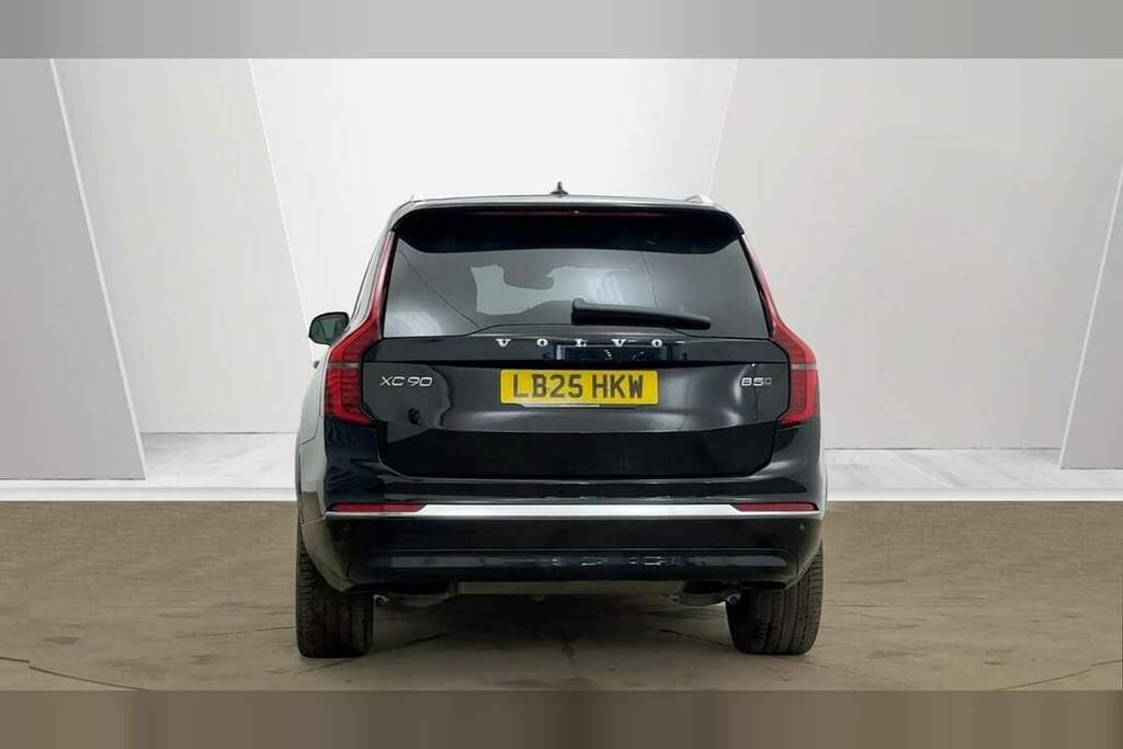 Volvo XC90 2.0 B5p Ultra Dark Awd Geartronic Black #4